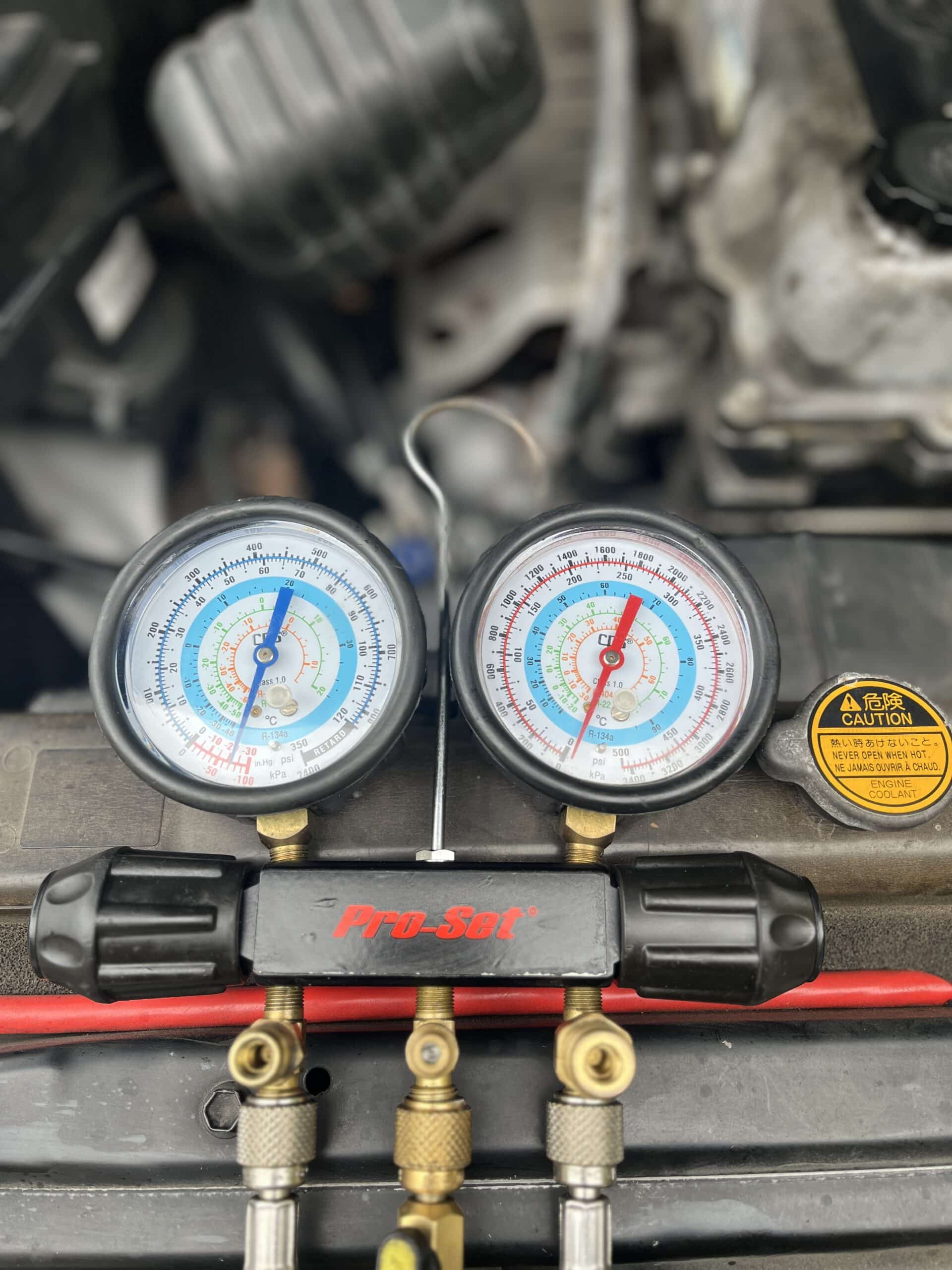 Mobile Car AC Regassing Carina