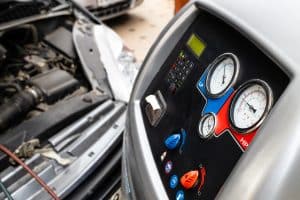 Mobile car air conditioning service in Alexandra Hills by Keepin Cool Auto Air